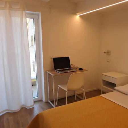 Apartament Casa Miro' Vicinissima Al Mare E Parcheggio Privato Gratuito Se Disponibile