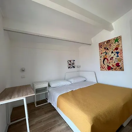 Apartament Casa Miro' Vicinissima Al Mare E Parcheggio Privato Gratuito Se Disponibile *