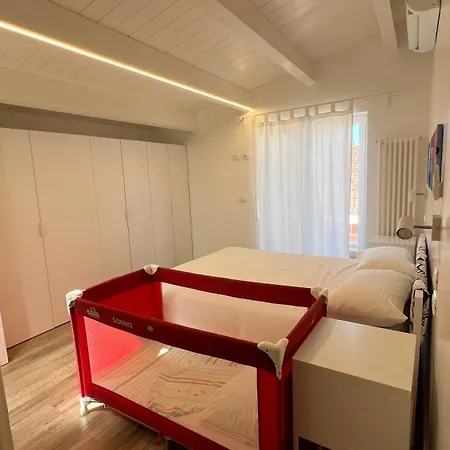 Casa Miro' Vicinissima Al Mare E Parcheggio Privato Gratuito Se Disponibile Apartman