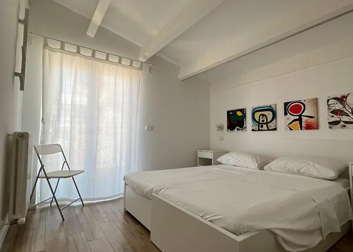 Casa Miro' Vicinissima Al Mare E Parcheggio Privato Gratuito Se Disponibile Διαμέρισμα